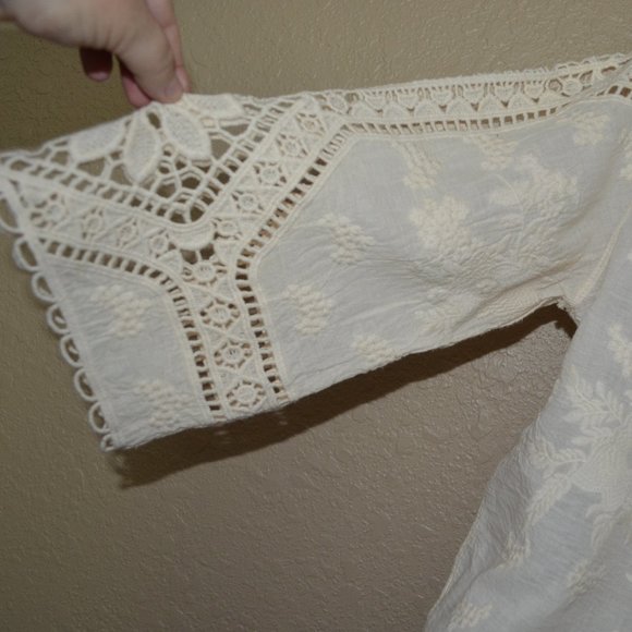 Sz S Altar'd State Ivory Crochet Tunic Shirt - Picture 9 of 15